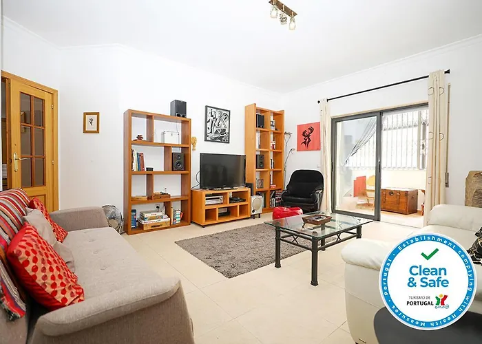 A64 - Barreira Holiday Flat In Lagos