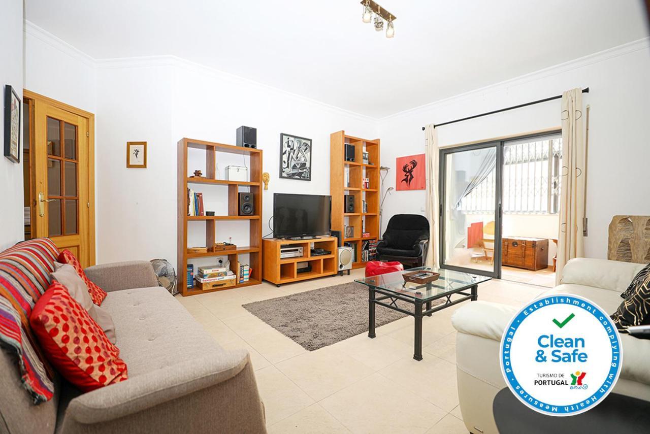 A64 - Barreira Holiday Flat In *