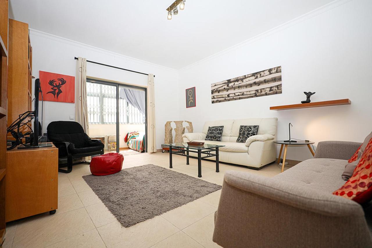 Apartment A64 - Barreira Holiday Flat In